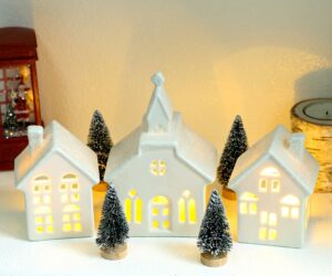 Christmas Decorating Ideas With White Ceramic Houses